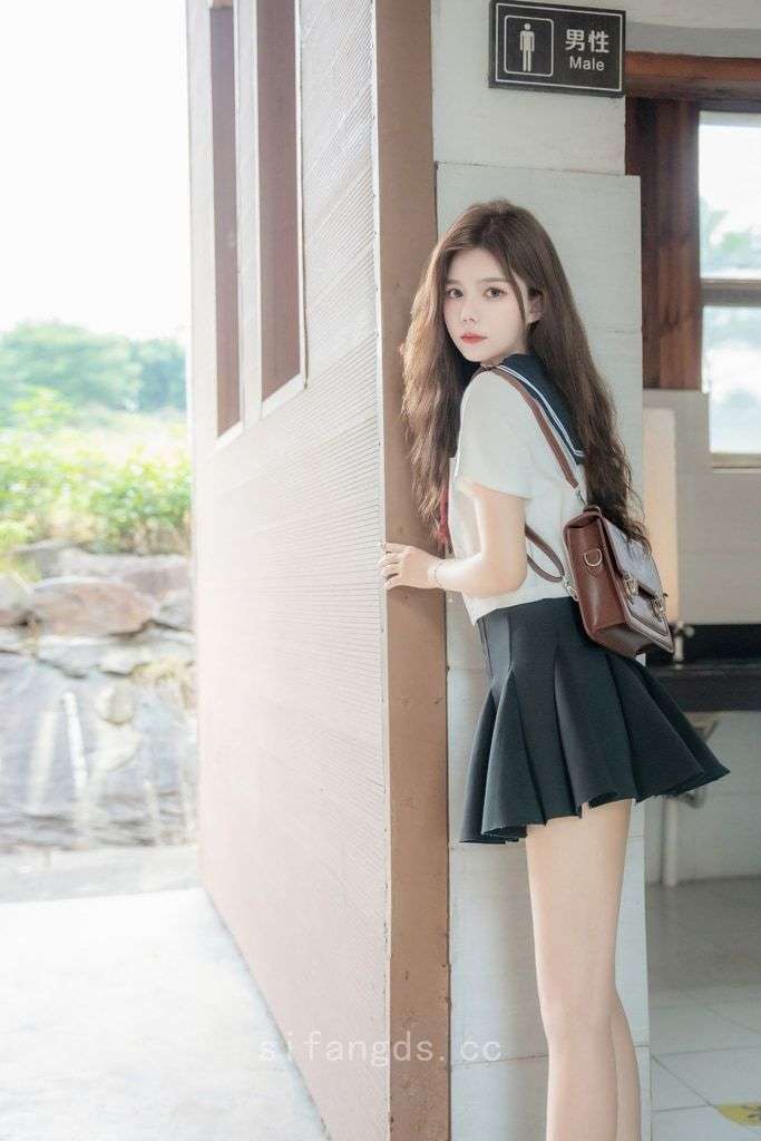 【私购流出】拍黄瓜girl《私购流出》（8948） [Private purchase leaked] Shooting cucumber girl "Private purchase leaked" (8948)