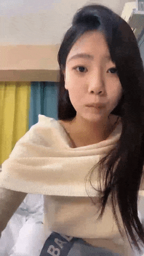 极品清纯G奶校花 人气很高奶子挺拔圆润，享受被一群男人意淫的感觉