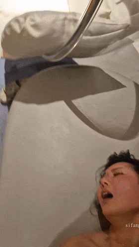 28岁极品御姐，大长腿美臀，酒店内激情操的表情扭曲 The 28yearold