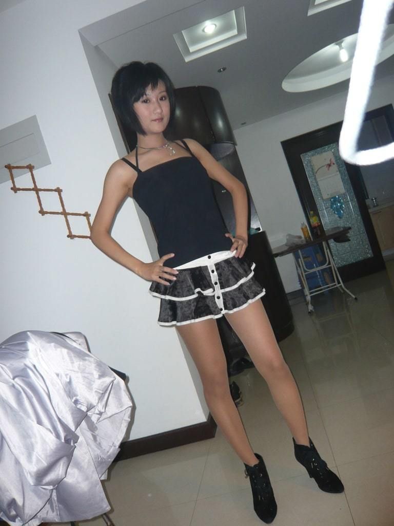 【国模套图】国模 尐mina怪 大尺度人体私拍套图