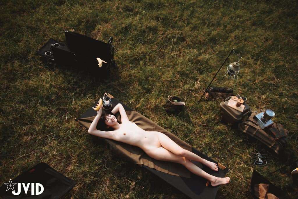 【JVID】果宝宝《和你一起趣露营！》 【JVID】Guo Baobao "Fun Camping with You！" 》