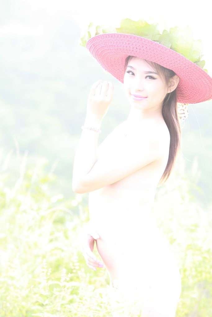 【国模套图】国模小鹤人体私拍套图1 [Chinese model set] Private photo shoot set of Chinese model Xiaohe&rsquo;s human body 1