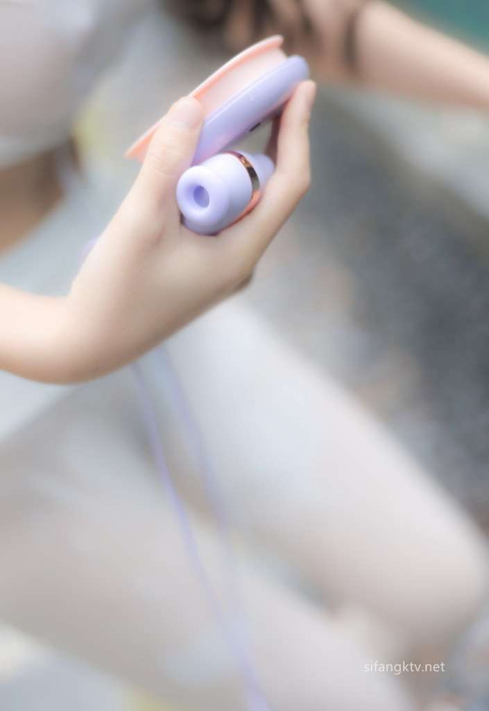 秀人网新人极品萝莉【桃妖夭】户外大尺度多部大尺度 Xiuren.com's newbie top lolita [Tao Yaoyao] outdoor largescale multipart largescale