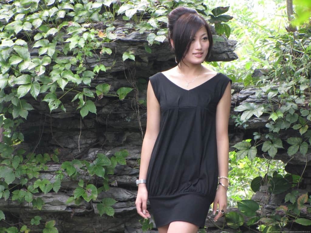 【国模套图】国模戴娜&蕊蕊人体私拍套图