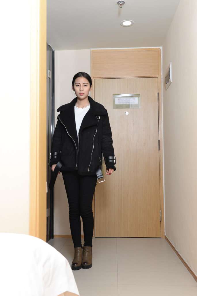 超极品清纯学妹唐婉大尺度私拍套图 Super pure school girl Tang Wan's largescale private photoshoot set