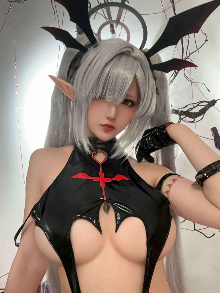 星之迟迟  碧蓝档案BA写真本《Erotopia》 银镜伊织 Chichi of the Star  Bilan Archives BA photobook "Erotopia" Ginkyo Iori