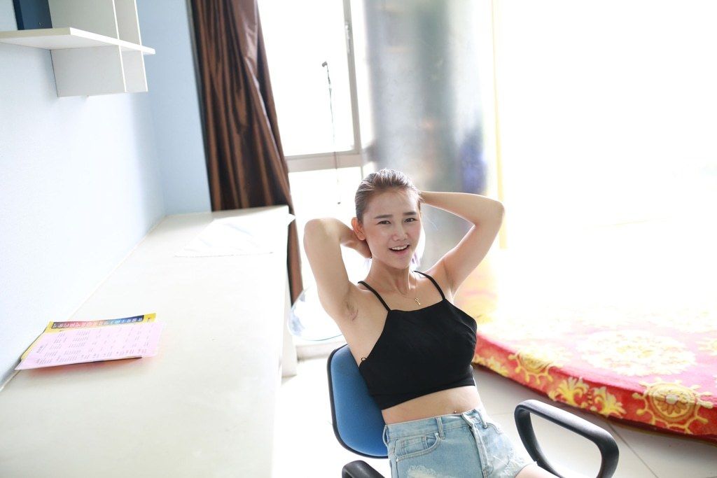 【国模套图】国模香香公主大尺度人体私拍套图 【National Model Se