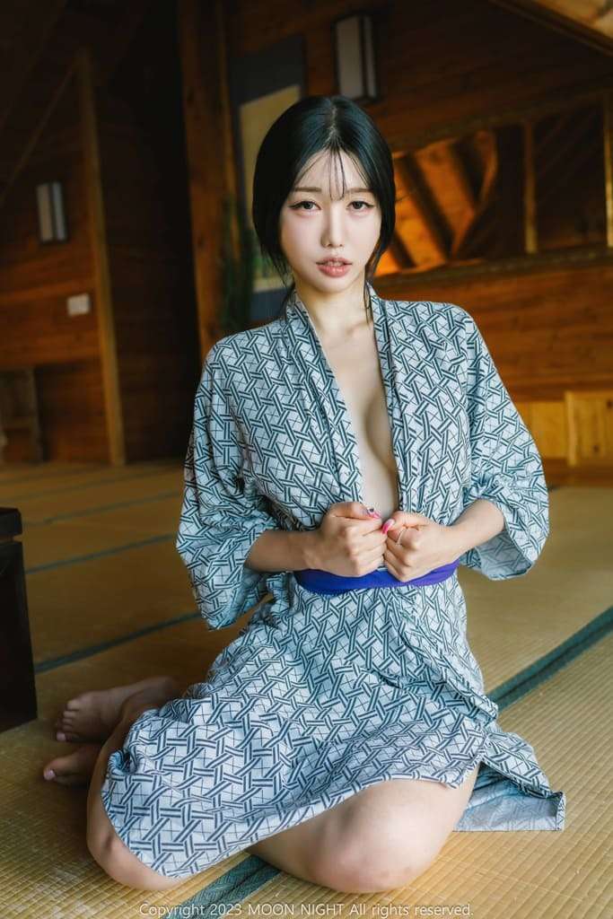 Yunjin 14套合集 Moon Night Snap Yunjin '幸运(행운)' Digital photobook (ver.s+) Yunjin 14set collection Moon Night Snap Yunjin 'Lucky(행운)' Digital photobook (ver.s+)