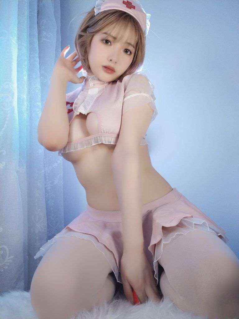 雯妹不讲道理  粉护士 Wenmei does not make sense Nuci Nurse