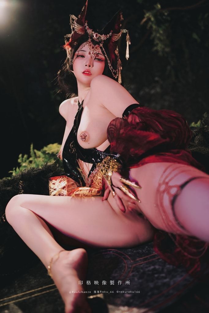 落落Raku《宵闇神乐》 Luoluo Raku "Dark Night Kag