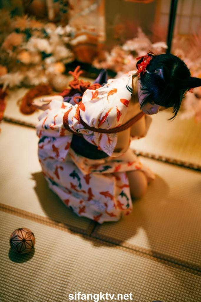 落落Raku《成人式》 Luoluo Raku "Adult Style"