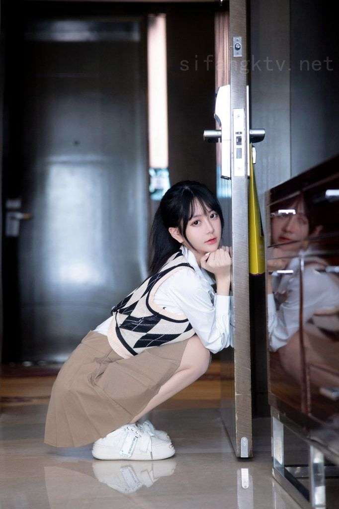 谢小蒽  紫色紫薇 Xie Xiaocong  Purple purple vegetarian