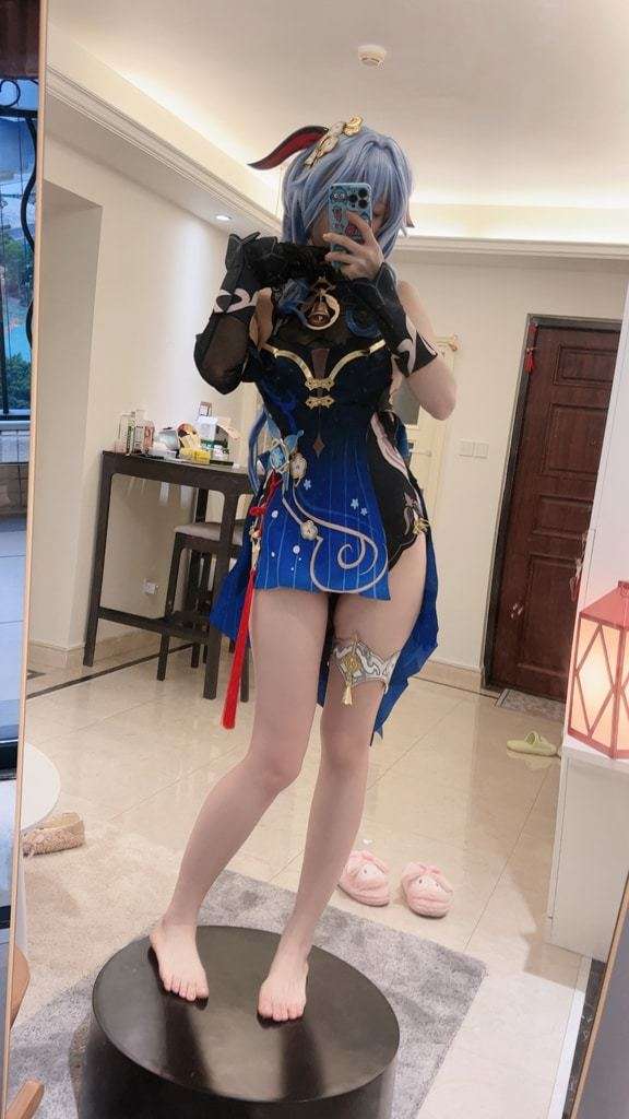 屑雪雪鸭  甘雨 新年 Snow Snow Duck  Ganyu New Year