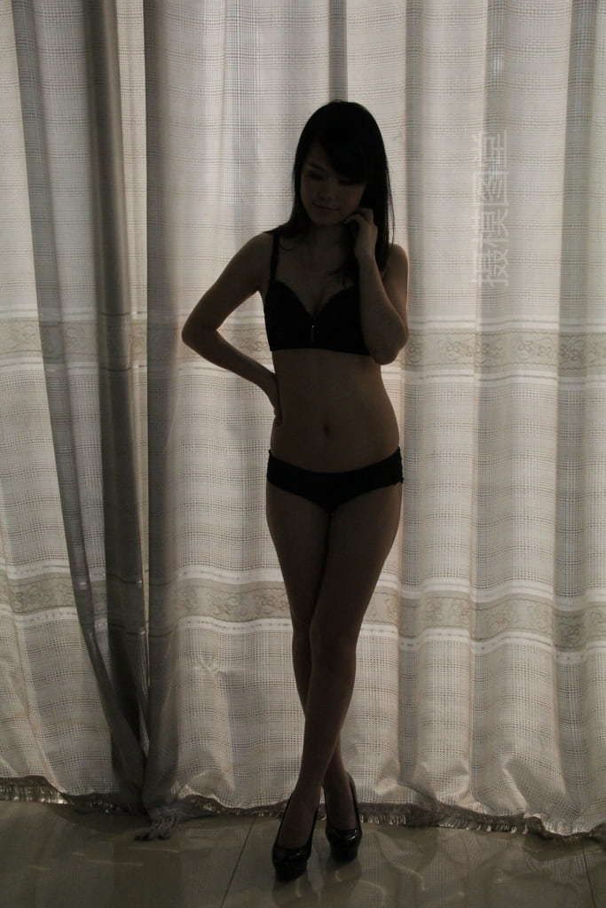 【国模套图】国模赵亦菲性感写真套图 【National Model Set】Na