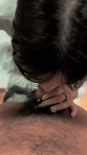 极品学生妹性爱图影，被渣男忽悠自拍，清纯反差跪下口交 A top student