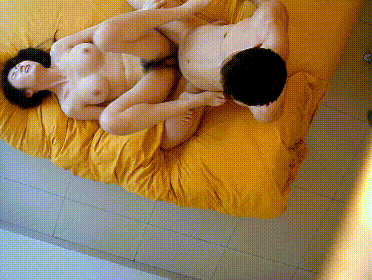 喜欢坐爱的少妇 Young woman who likes to sit in