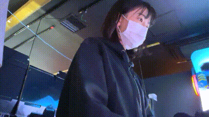 清纯美少女 约到车上各种玩逼啪啪 淫水直流（动图） A pure and beautiful girl makes a date in the car and has sex with her pussy, her juices flowing out (animated picture)
