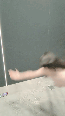 大眼漂亮御姐，无美艳也很有气质，白皙饱满大奶 A beautiful lady with big eyes, she is not glamorous but also very elegant, fair and plump with big breasts