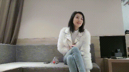 身材高挑大长腿性格温柔 深喉吃鸡粉穴被大哥又抠又舔受不了 操的爽叫连连 She is tall and tall with long legs and has a gentle personality. She deepthroats her cock and her pussy is fingered and licked by her big brother. She can't stand it. She moans so much that she feels so good.