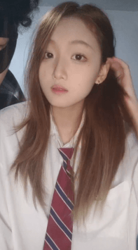 19岁，9分超高颜值 匀称身材！ 19 years old, 9 points for good looks and a wellproportioned figure！