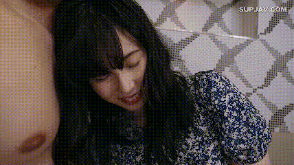 身材苗条大屁屁粉鲍鱼 69深喉吃鸡 跳蛋玩的抽搐不停 无套内射  Slim body, big butt pink abalone, 69 deep throat, eat chicken, vibrator, twitching constantly, creampie without condom