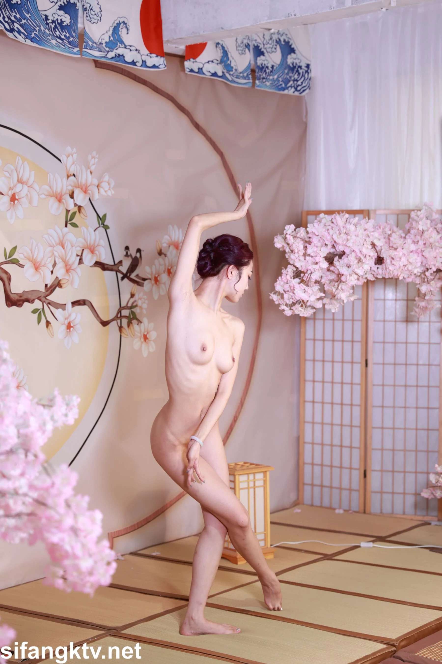 【Photo】不知名国模大尺度人体私拍(2022080... 【Photo】Unknown Chinese model&rsquo;s largescale private photo shoot of the human body (2022080...