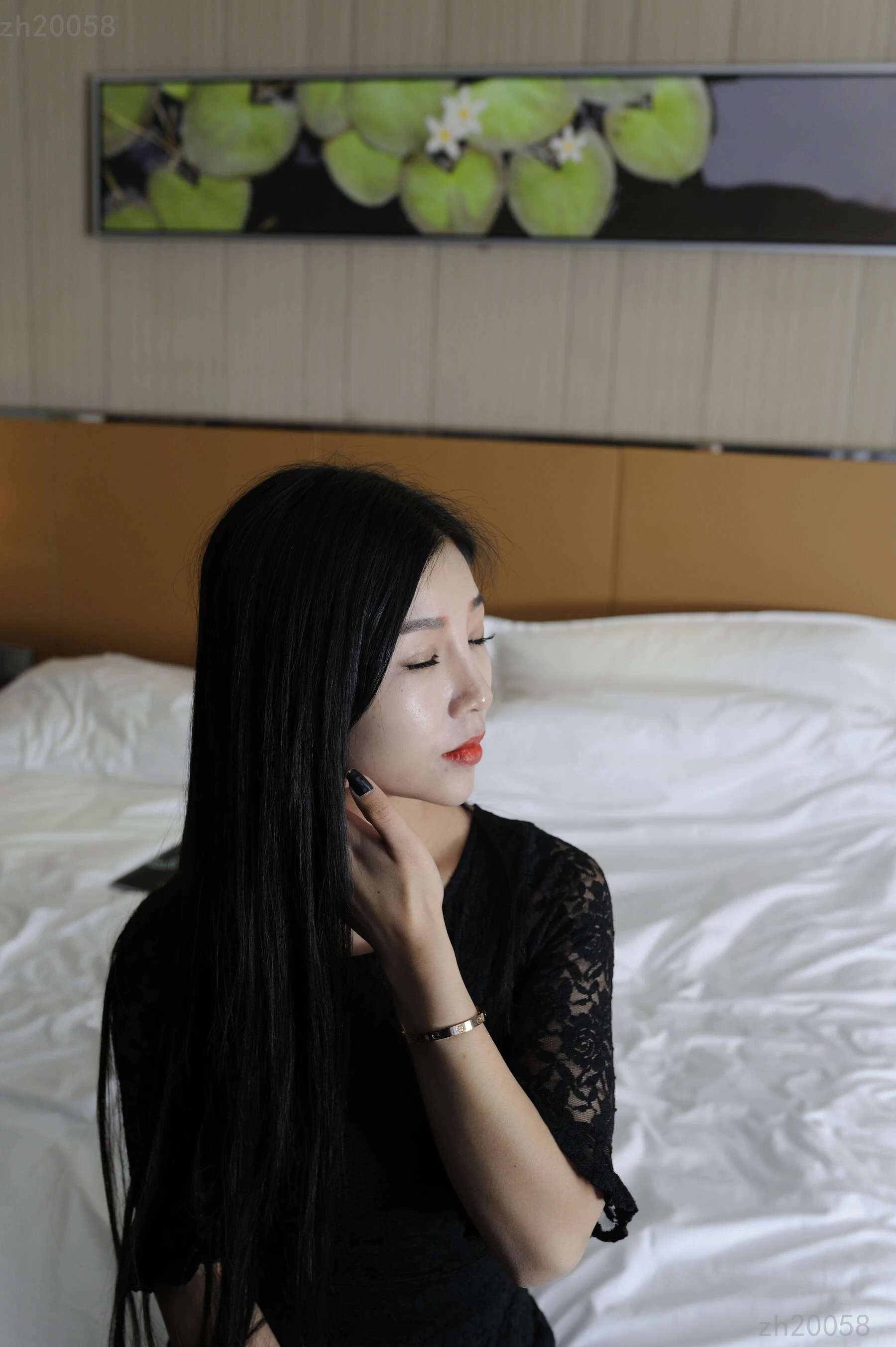 苏拉【PHOTO】国模大尺度人体私拍(20151211... Sura [PHOTO] Largescale private photo shoot of a Chinese model (20151211...