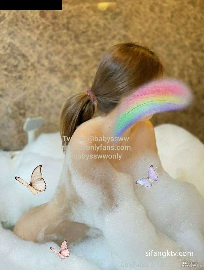 Onlyfans甜美女神网红反差婊babyssww顶级私拍 Onlyfans sweet goddess internet celebrity contrast bitch babyssww top private shot