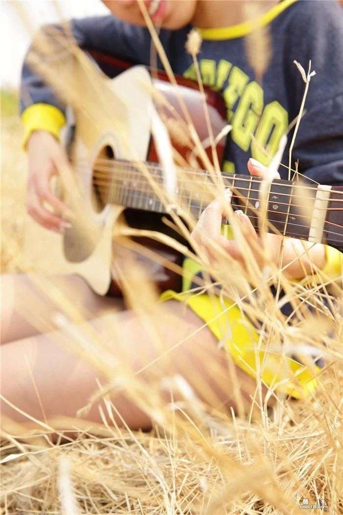 少女丝袜 野外露出 Girls stockings exposed outdoors