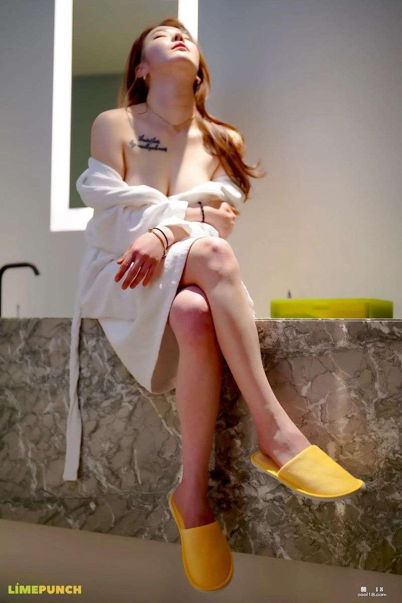 [Jungmi 정미] 白嫩Q奶形状太啊嘶 全身猛爆 [Jungmi 정미] The shape of the white and tender Qcup breasts is so sizzling that the whole body is violently exploded