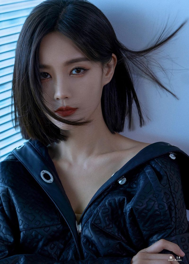 玫瑰邂逅小王子&mdash;李一桐[高清套图] Rose Meets the Little Prince&mdash;Li Yitong [HD Photos]