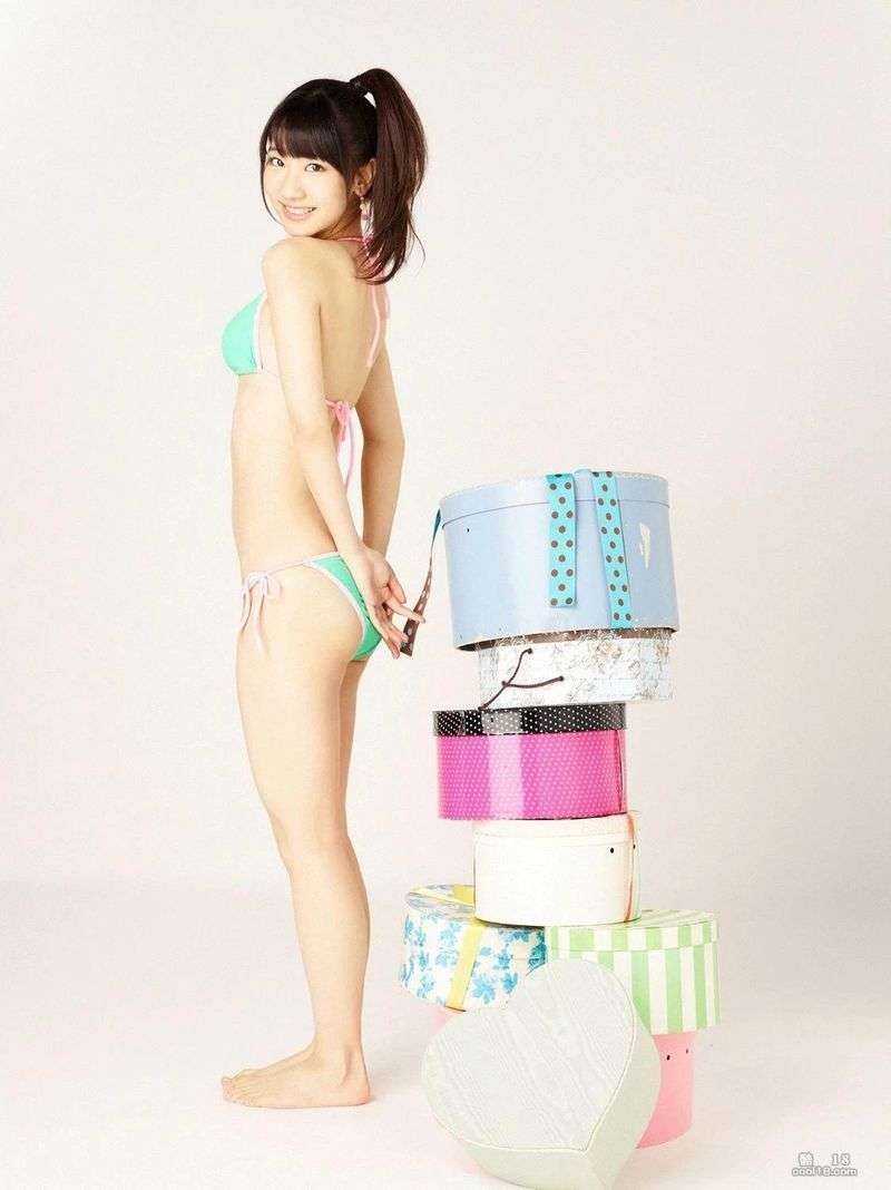 [YS Web] Vol.508 柏木由纪《プレゼント》写真集 [YS Web] Vol.508 Kashiwagi Yuki's "プレゼント" photo album