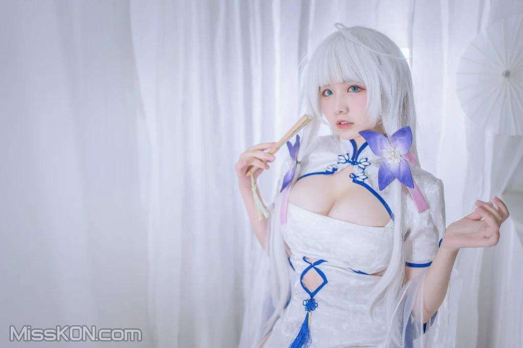 Coser@阿半今天很开心： 光辉四散 Coser@Ahban is very happy today： the glory is scattered