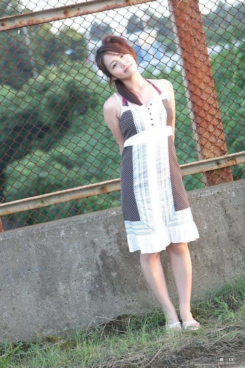 [Forside] 矶山沙也加 《Roots》 写真集 [Forside] Sayaka Isoyama "Roots" photo album