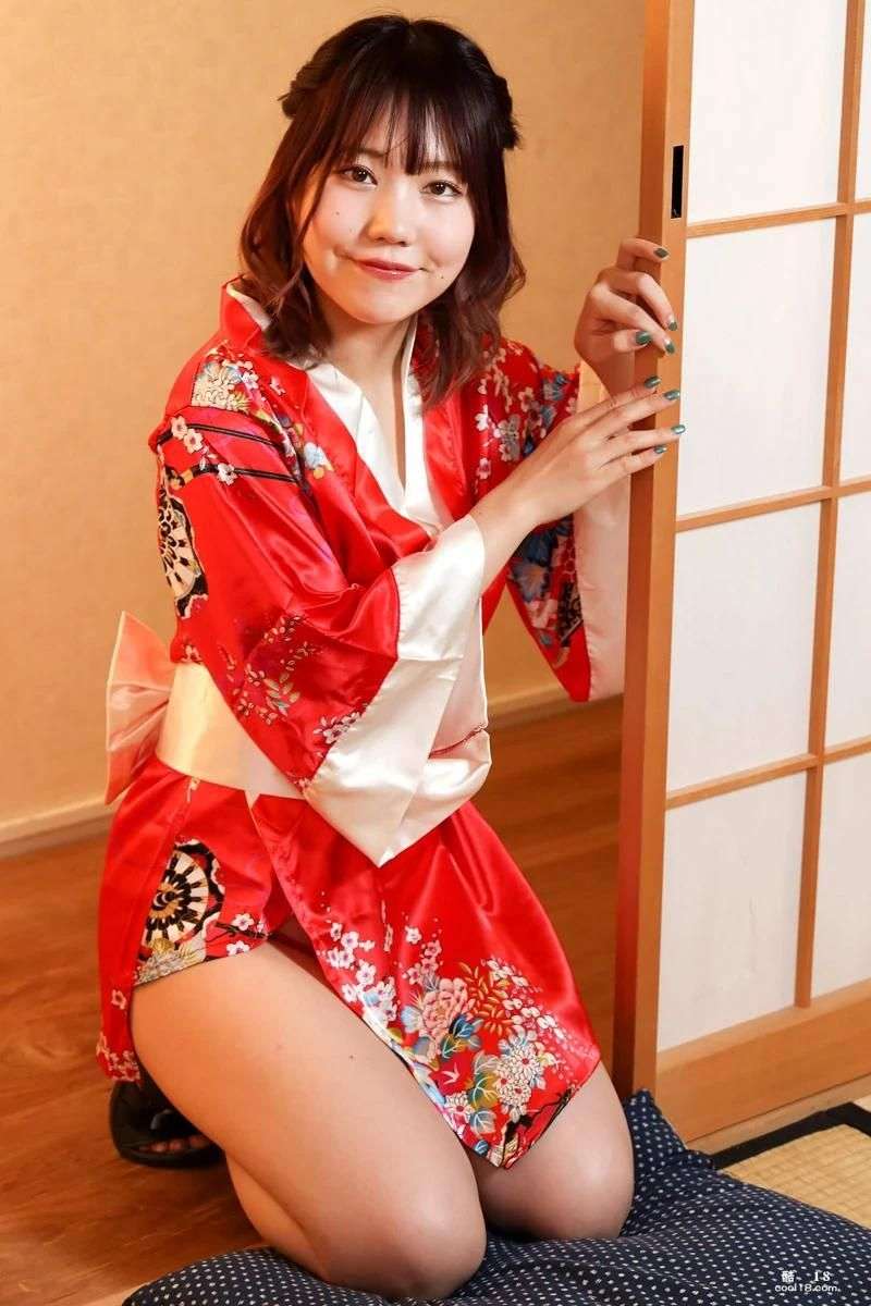 [小美川まゆ]男的吃海鲜女的吃肉棒 [Mikawa Komikawa] The man eats seafood and the woman eats cock