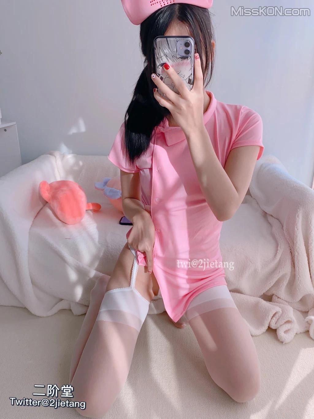 Coser@二阶堂： 粉丝护士 Coser@Nikaido： fan nurse