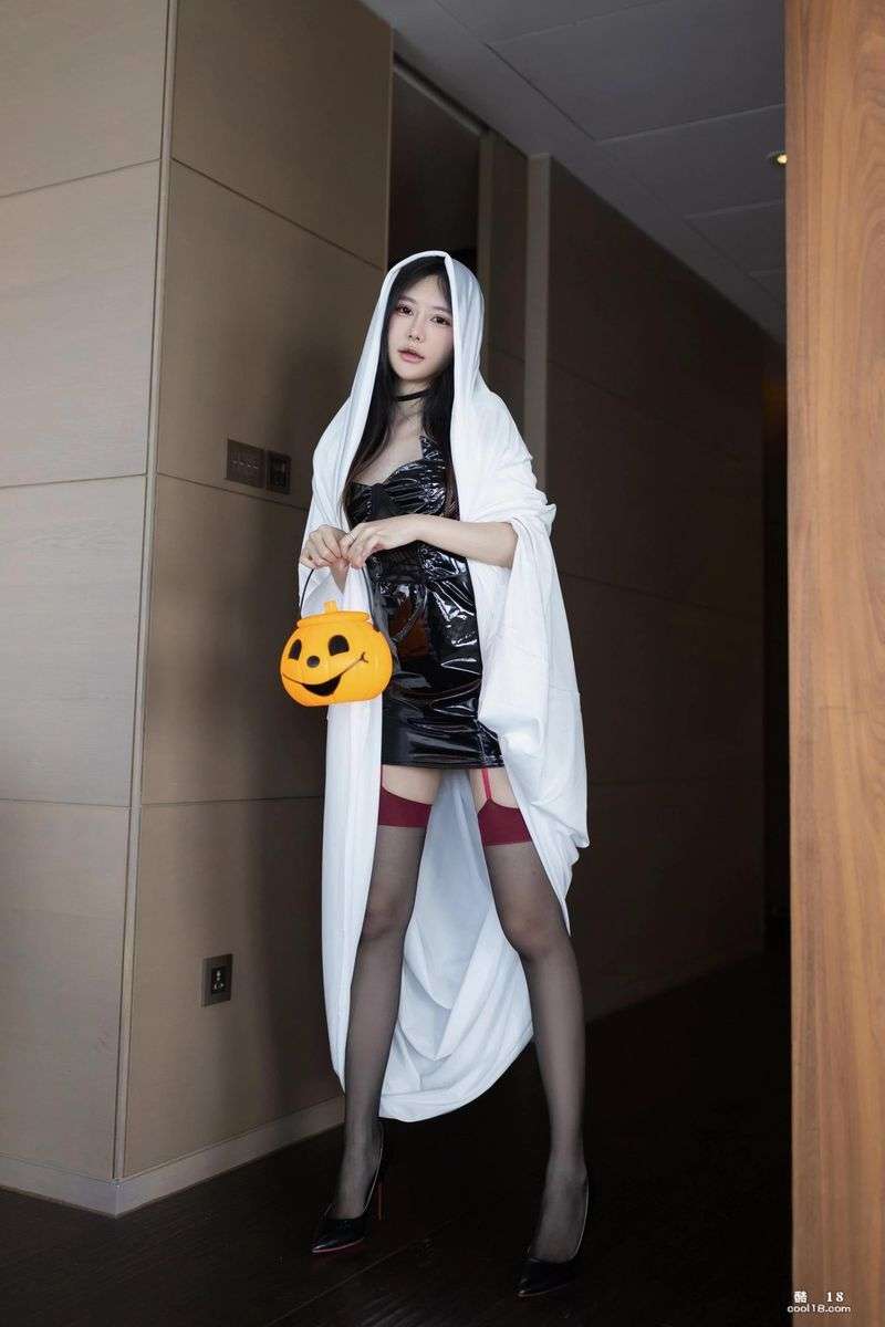 Hot 谢小蒽 万圣节主题 恋爱幽灵 Hot Xie Xiaoan Halloween theme love ghost
