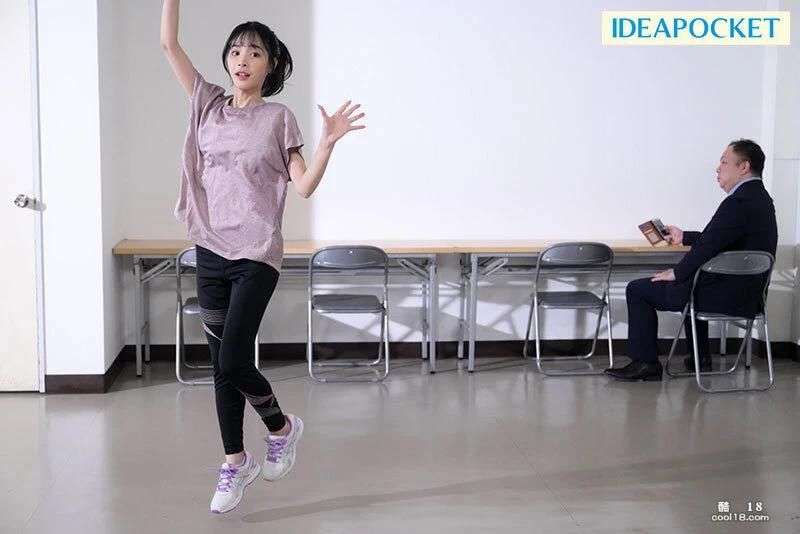 桃乃木香奈偶像持续被中年老先生们当作食物的末日 Momonogi Kana  The end of the world when idols continue to be used as food by middleaged and older gentlemen