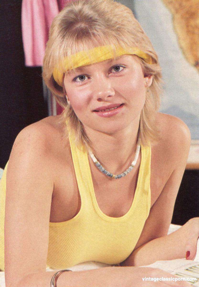 Naughty blonde schoolgirl get... Naughty blonde schoolgirl get...