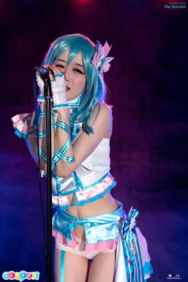 [りあくるみ] 慾求不满的女人舞台上露逼 [りあくるみ] A dissatisfied woman exposes her pussy on stage