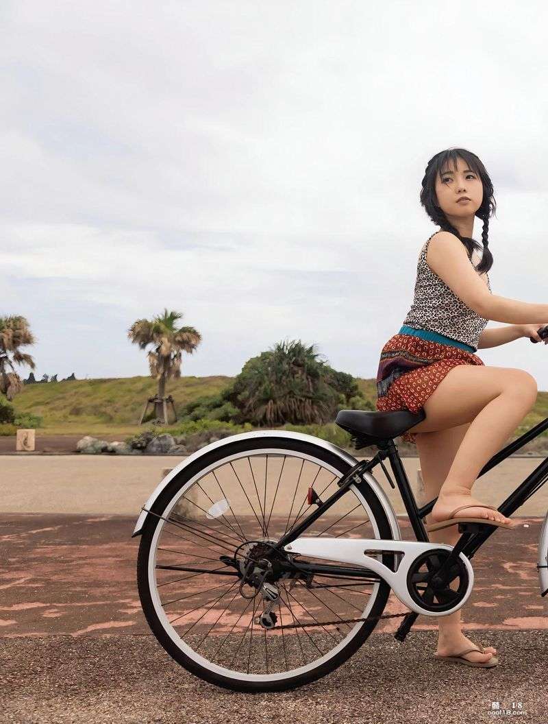 [戸田真琴] 福利照完美曲线条无法挡 [Toda Makoto] The perfect curves in the welfare photos are unstoppable