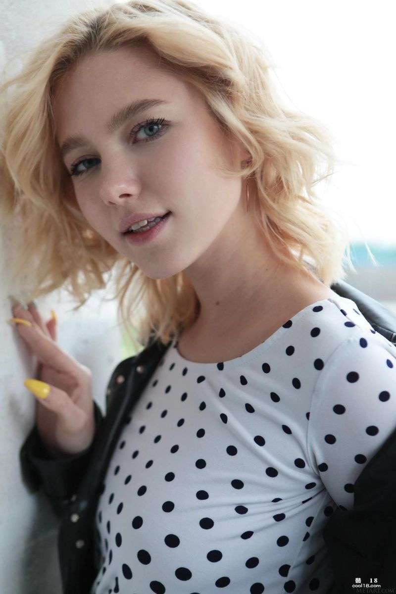 Scarlet  Cabin Life Scarlet  Cabin Life