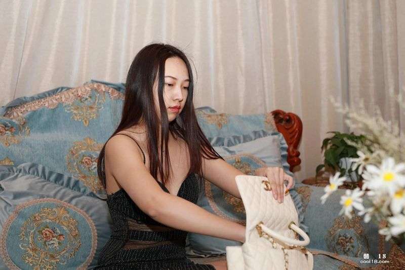 【网路收集】居家的黑丝性感少妇94ppart2 [Online Collection] Sexy young woman in black stockings at home 94ppart2