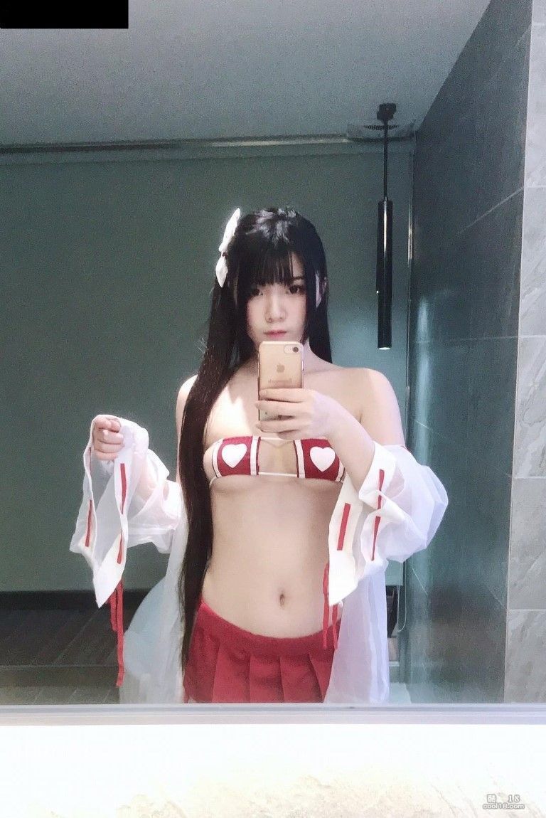 推特萝莉女神『落落Raku』超大尺度COS动漫私拍《淫欲女皇》（01） Twitter loli goddess "Luoluo Raku" super largescale COS animation private shooting "Queen of Lust" (01)