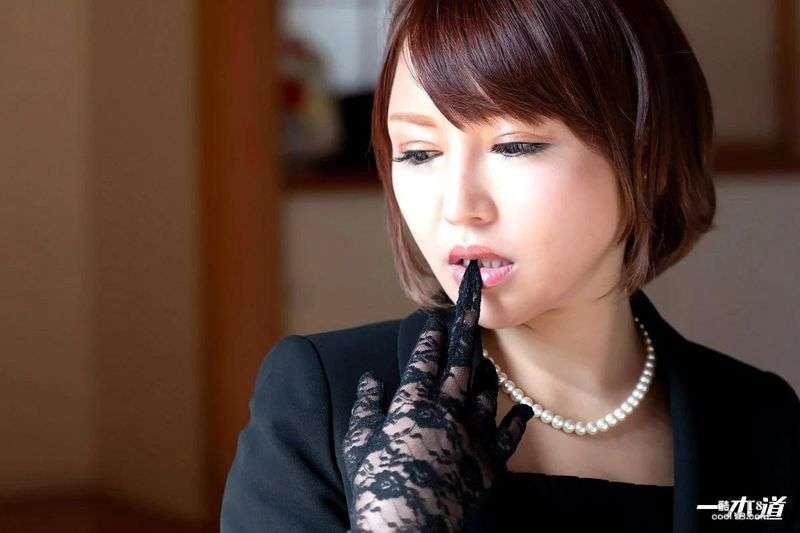 [夏木ゆきえ] 强制抽插寡妇的经验 [Natsuki Yuki] The experience of forced penetration of a widow