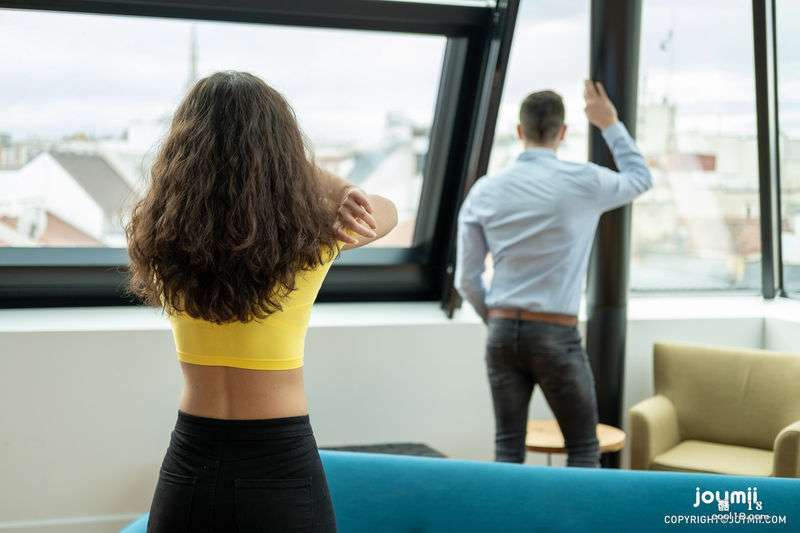 性感的巴基斯坦少女 Luna Silver 在和男友性爱后让精液射在她的嘴里 Sexy Pakistani girl Luna Silver gets cum in her mouth after having sex with her boyfriend