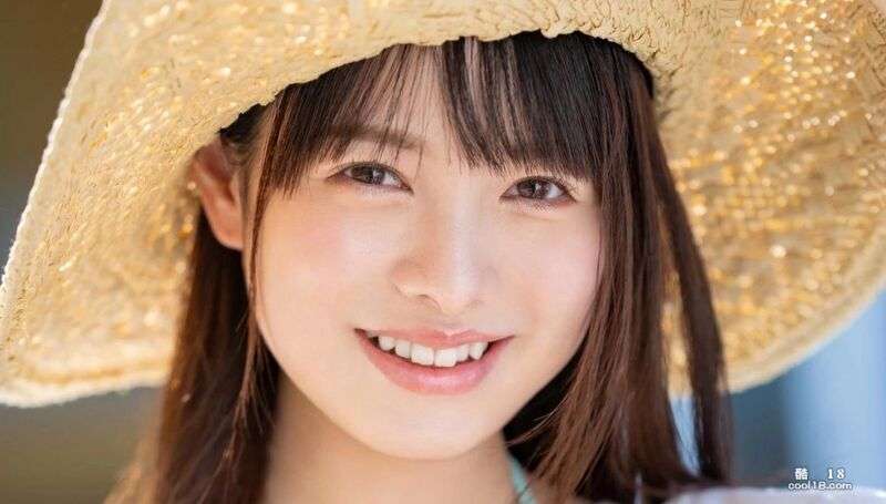 [动图] 新人 月见若叶 アイドル卒业 脱いだらグラビアみ [Animated picture] Newcomer Tsukimi Wakaba Ayaru Graduation Take off Ayaru