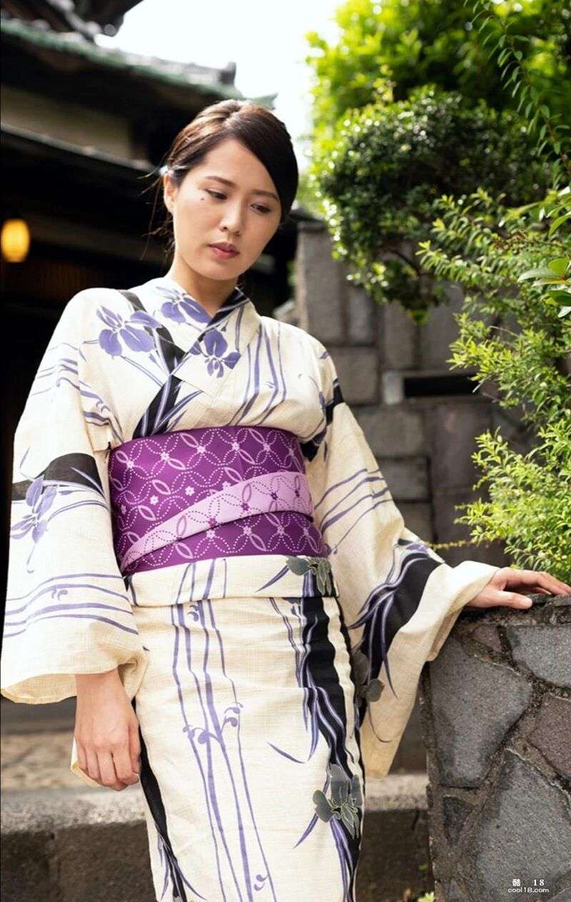 通野未帆 浴衣と素肌 Miho Tsunono Yukata and Sukina