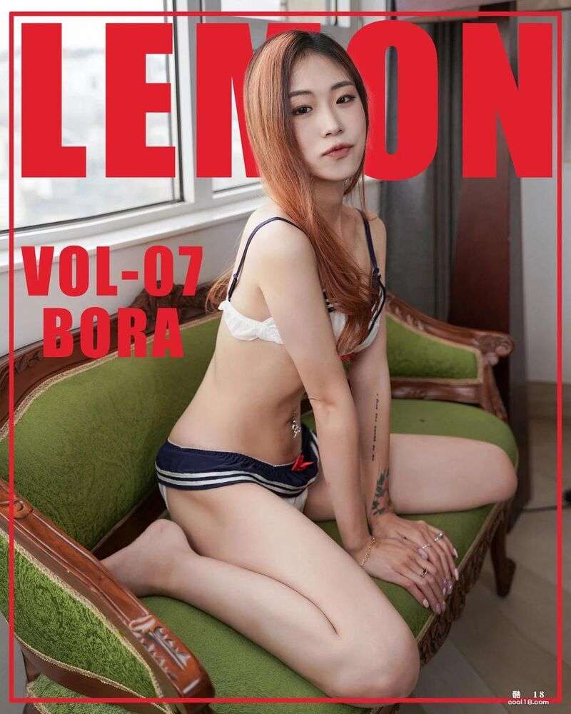 [Bora 보라] 韩国妹诱人眼神与浑圆美乳电爆你的萤幕 [Bora 보라] Korean girl&rsquo;s seductive eyes and round breasts will explode your screen