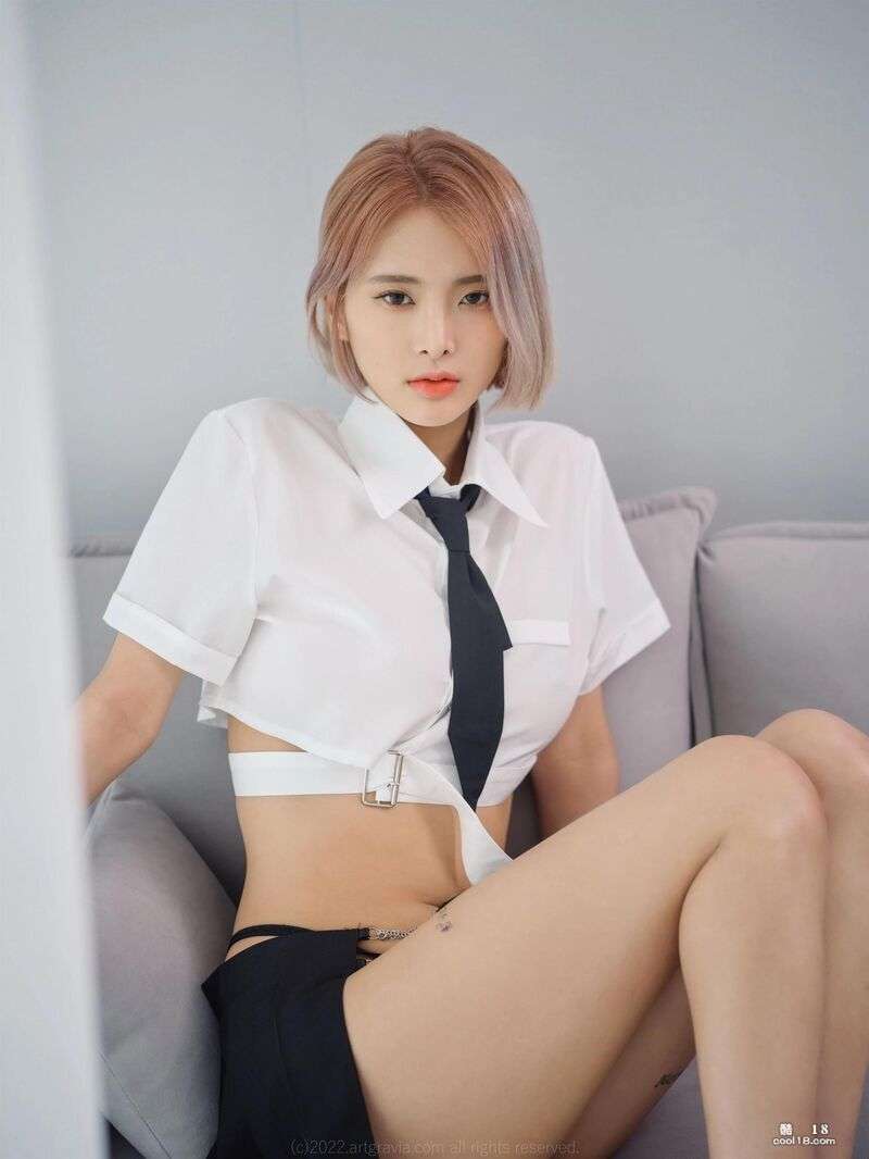 Vol.378 Hyoyeon (김효연) Vol.378 Hyoyeon (김효연)